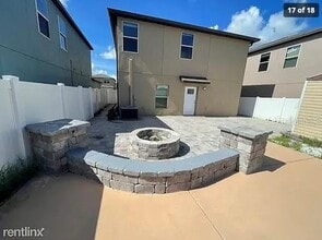 Building Photo - 7412 Pearly Everlasting Ave