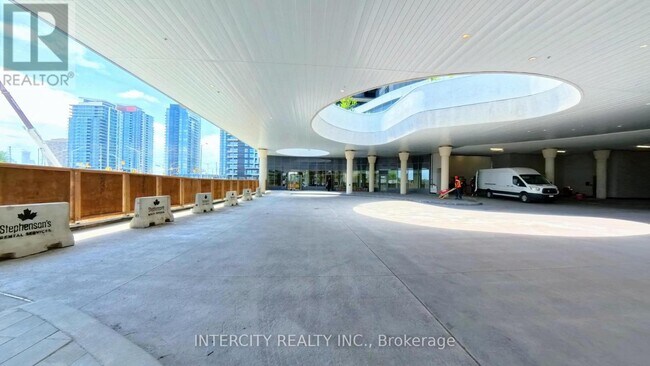 Photo du bâtiment - 5105 Hurontario St
