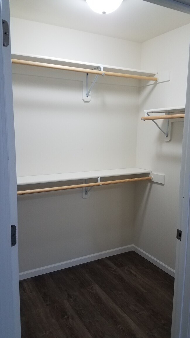 Walk-In Closet in Master - 633 Jamestown Dr