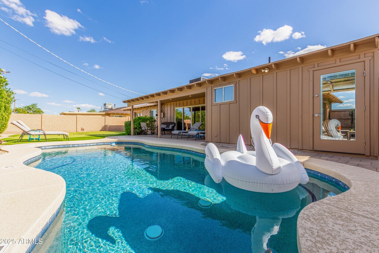 Foto principal - 8208 E Weldon Ave