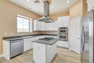 Building Photo - 9180 Worsley Park Pl