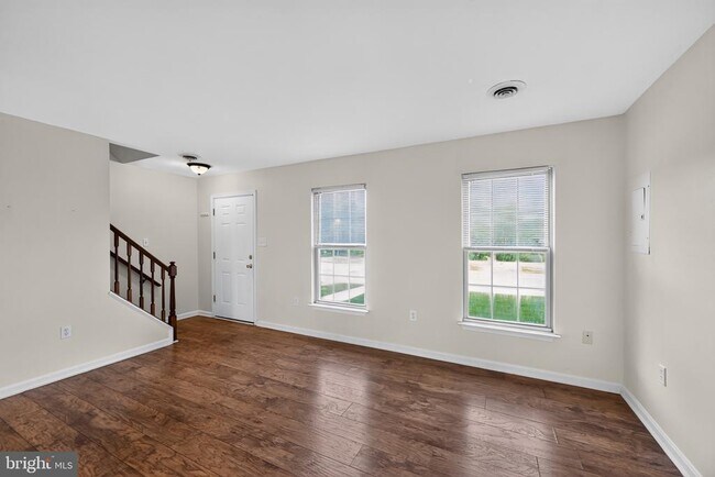 Foto del edificio - 137 Pointe Ridge Dr