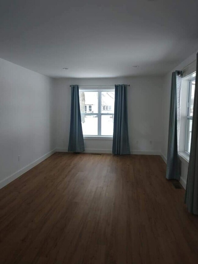 Foto del edificio - 3 bedroom, 1.5 bathroom home in Great Vall...