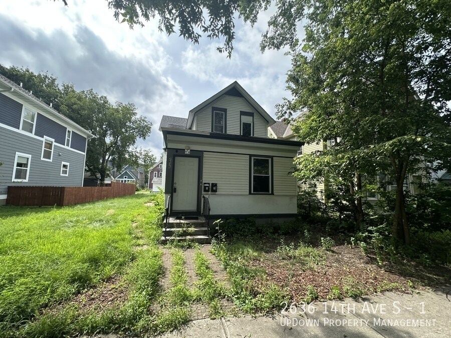 Foto principal - 2636 14th Ave S