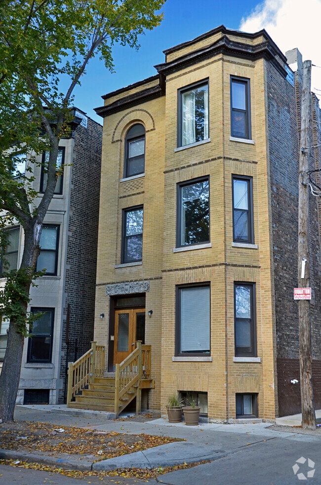 Building Photo - 850 W Fletcher St