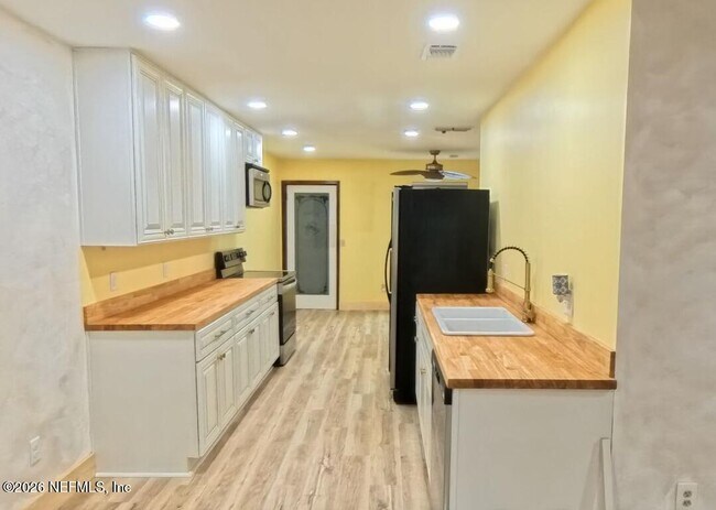 Foto del edificio - 3054 Cobblewood Ln W