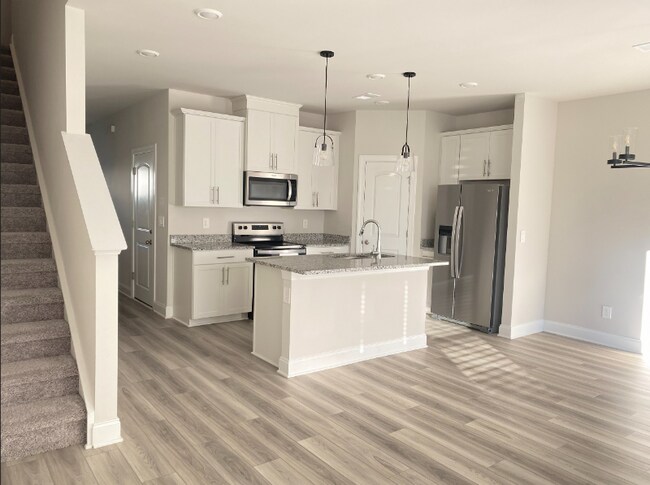 Foto del edificio - 4550 Skywood Ln