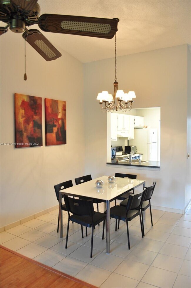 Foto del edificio - 2257 SW 15th St