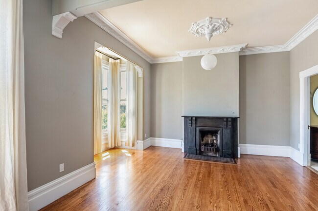 Foto del edificio - 341 Pierce St