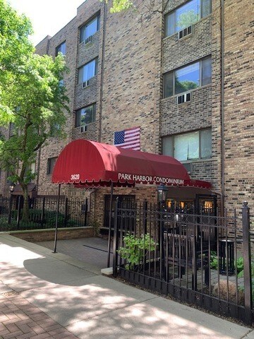 Foto principal - 3620 N Pine Grove Ave