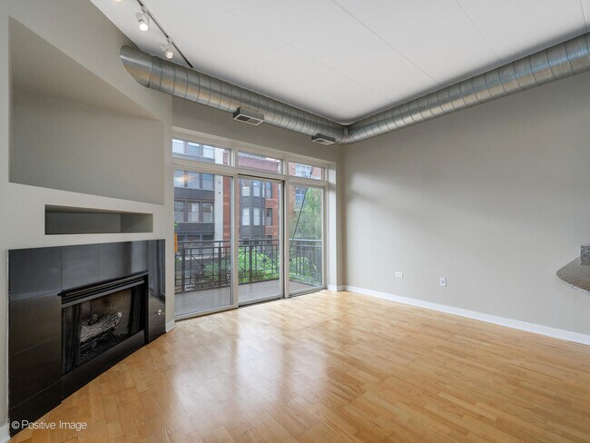 Foto del edificio - 1155 W Madison St
