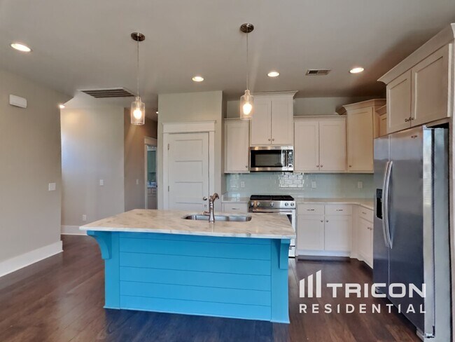 Building Photo - 1253 Hillwood Private Cove Nashville TN