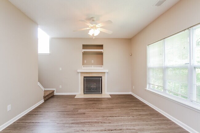 Building Photo - 3431 Ann Franklin Ct