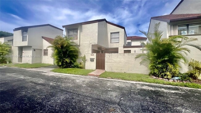 Building Photo - 9807 NW 4th Terrace