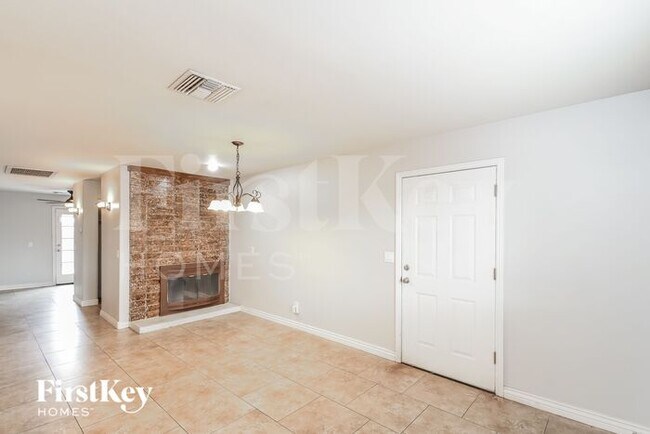 Foto del edificio - 1520 W Bentley St