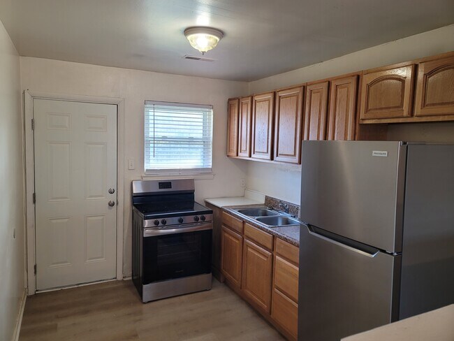 Foto del edificio - 612 N Kelly St