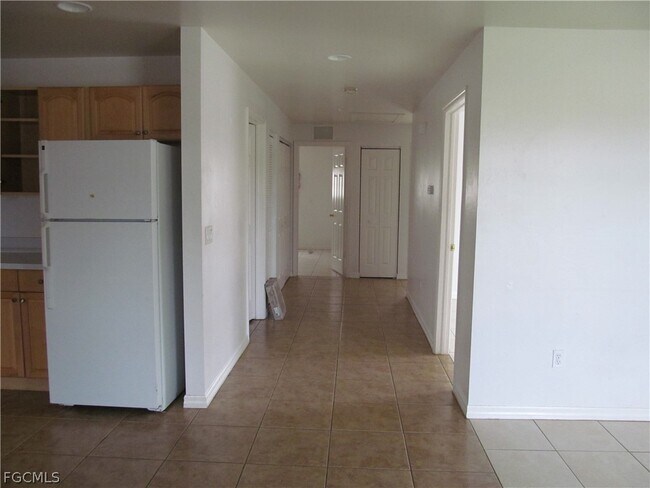 Foto del edificio - 664 Alabama Rd S