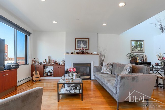 Building Photo - 76 Jefferson Street #4R