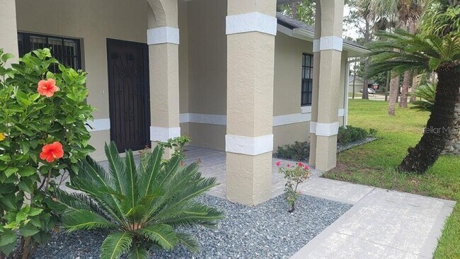Building Photo - 39 Wedge Ln