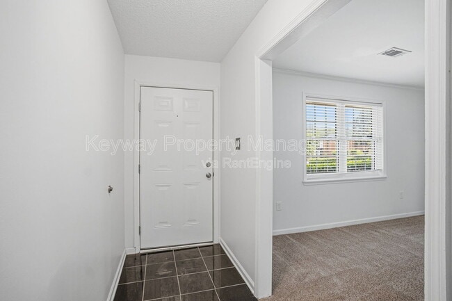 Foto del edificio - 3420 Linderwood Dr
