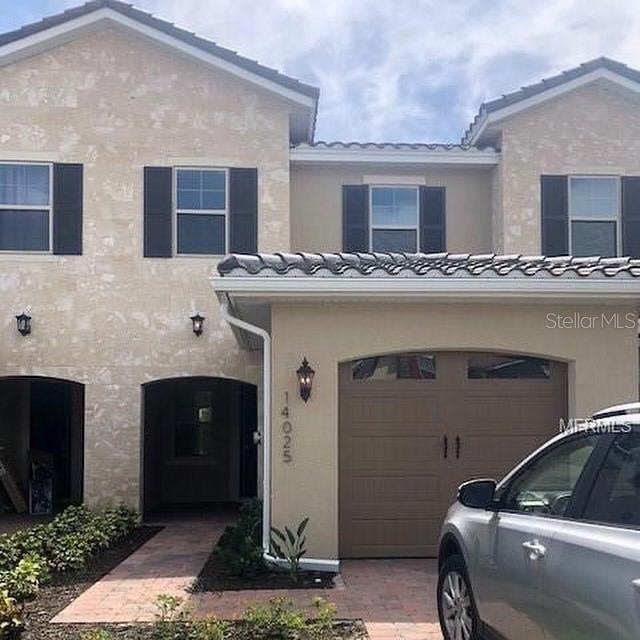 Foto principal - 14025 Millington St