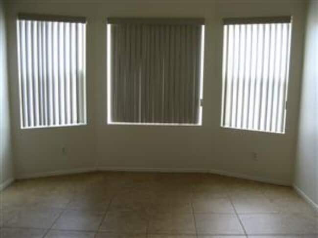 Building Photo - 9110 W Monte Vista Rd