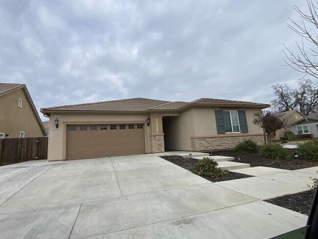 Foto del edificio - Beautiful Home in NW Visalia Rent Ready!