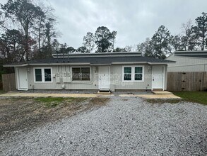 Building Photo - 485 N Fairfield Dr