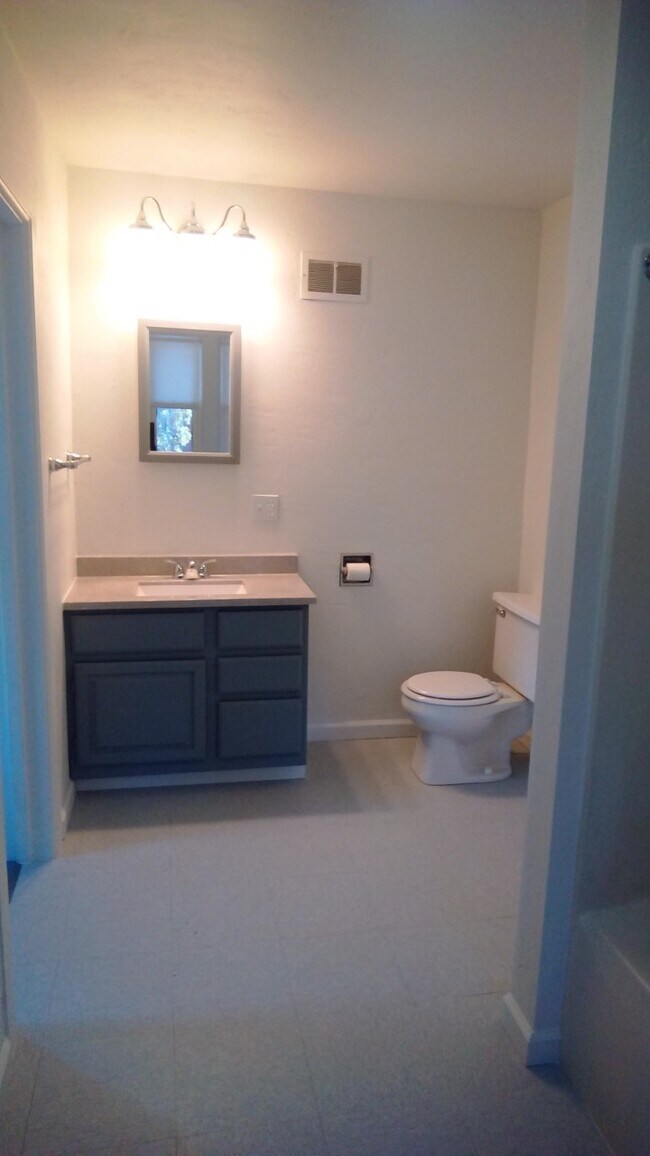 20 Brooklyn Heights Unit A, Chilton, WI 53014 Apartments in Chilton