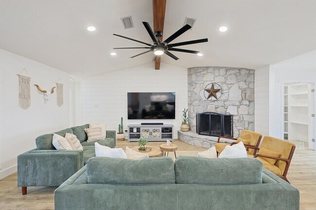 Foto del edificio - 2368 County Road 852-SI ID1055509P