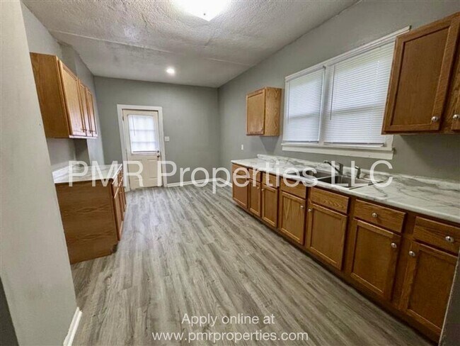 Foto del edificio - 3 Bedrooms / 1 Bathroom House