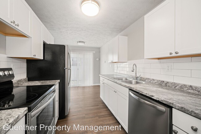 Foto del edificio - 11512 E Railroad Ave