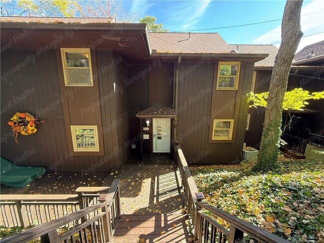 Building Photo - 2154 Willowgrove Ave