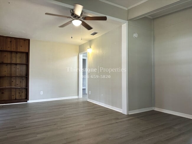 Foto del edificio - 3518 Japonica Rd N