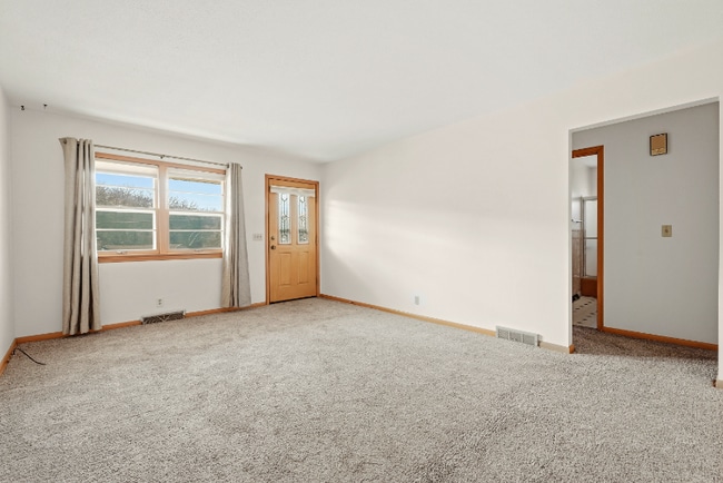 Foto del edificio - 171 Skyline Dr