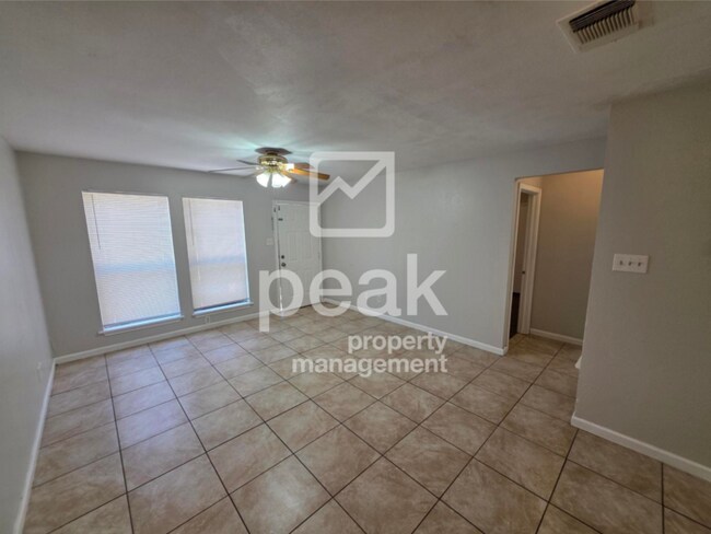 Foto del edificio - $1799! Beautiful 3Bed/2Bath home! Tour and...