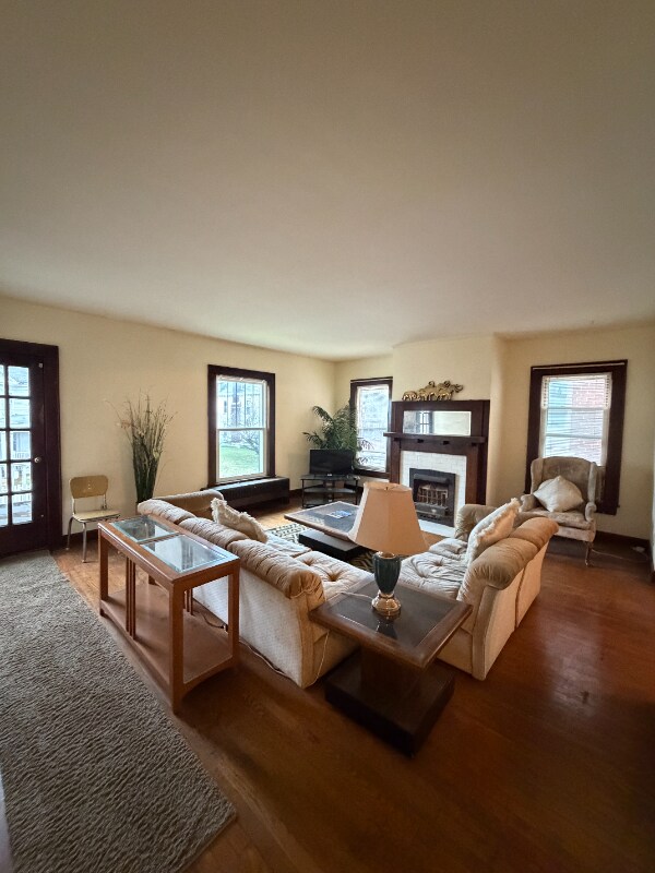 Foto del edificio - 639 Mulberry Ave