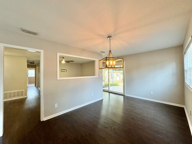 Foto del edificio - 1230 Hemlock St