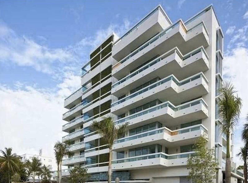 Edificio - 1025 92nd St