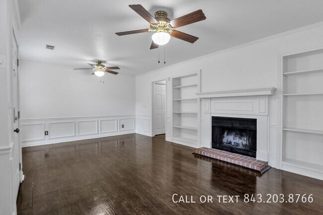 Foto del edificio - 302 Springview Ln