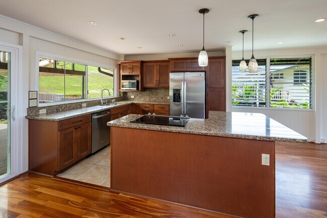 Photo - 4532 Malulani St House