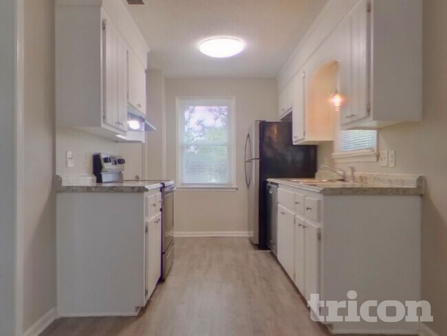 Foto del edificio - 424 Westridge Rd