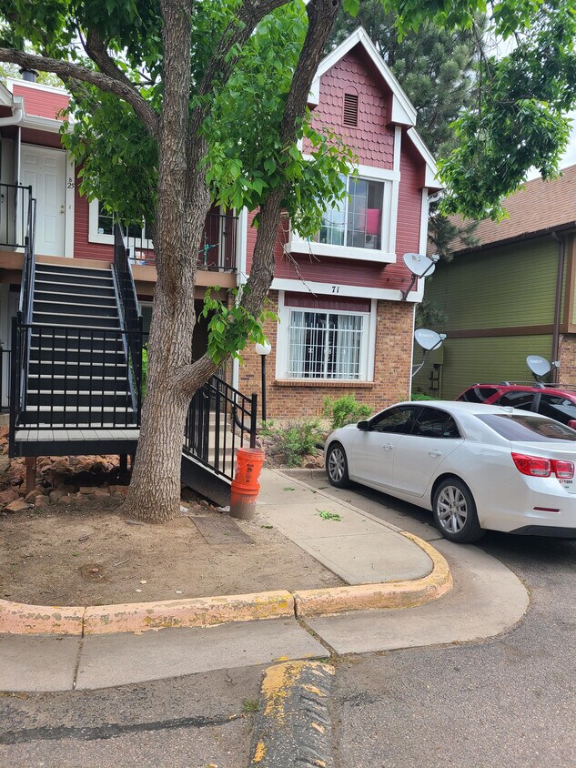 Primary Photo - 71 S Sable Blvd
