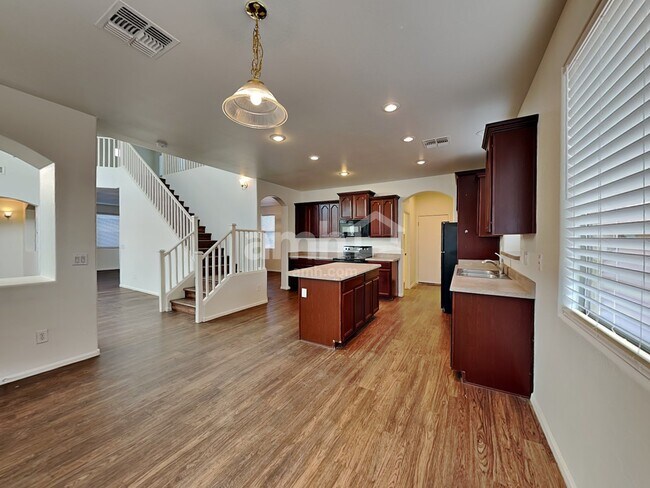 Building Photo - 17781 W Andora St