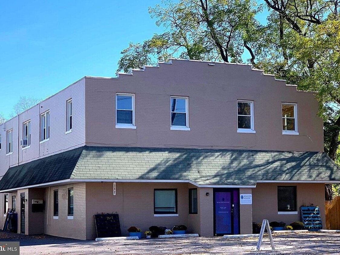 Foto del edificio - 382 S Cleveland Ave