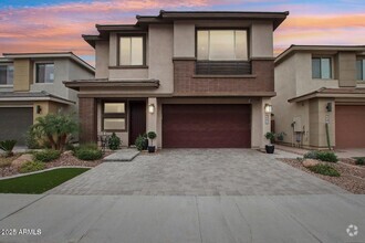 Building Photo - 3551 E Louise Dr