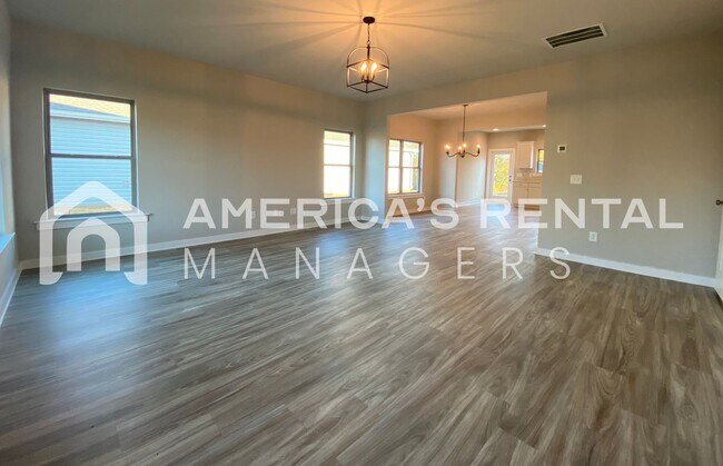 Foto del edificio - Home for Rent in Weaver AL. Available to View with 48 Hours Notice!!!