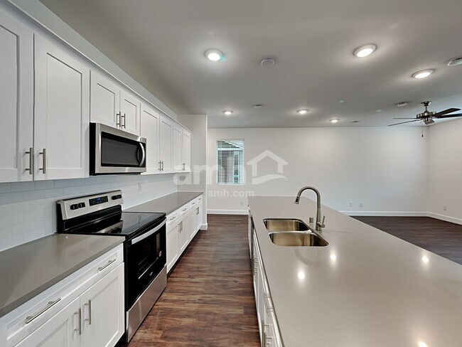 Foto del edificio - 10172 Mountain Crest St