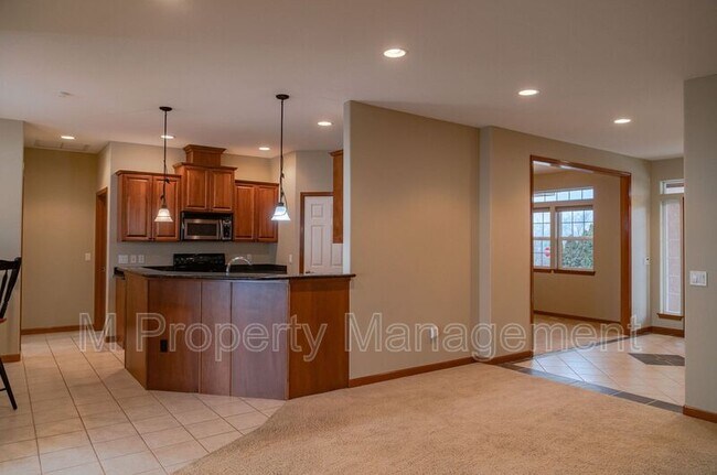 Foto del edificio - 1710 Warm Springs Dr