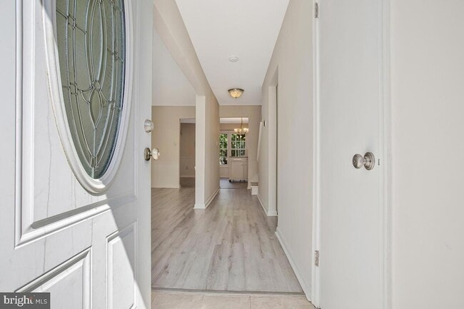 Building Photo - 1520 Marlborough Ct